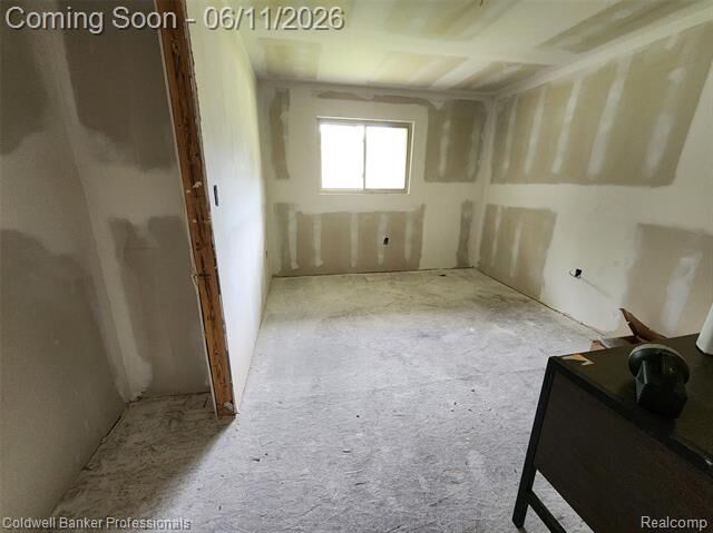 Property Photo:  27391 Spring Arbor Drive  MI 48076 