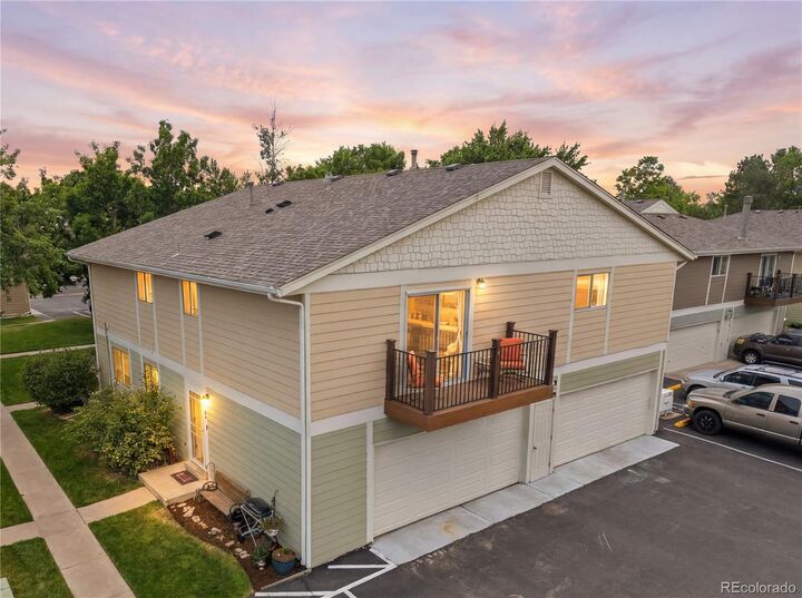 Property Photo:  1250 S Monaco Street Parkway 12  CO 80224 