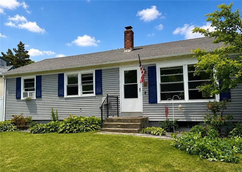 Property Photo:  302 Shore Acres Avenue  RI 02852 