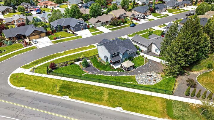 Property Photo: 9110 N Seminole St WA 99208