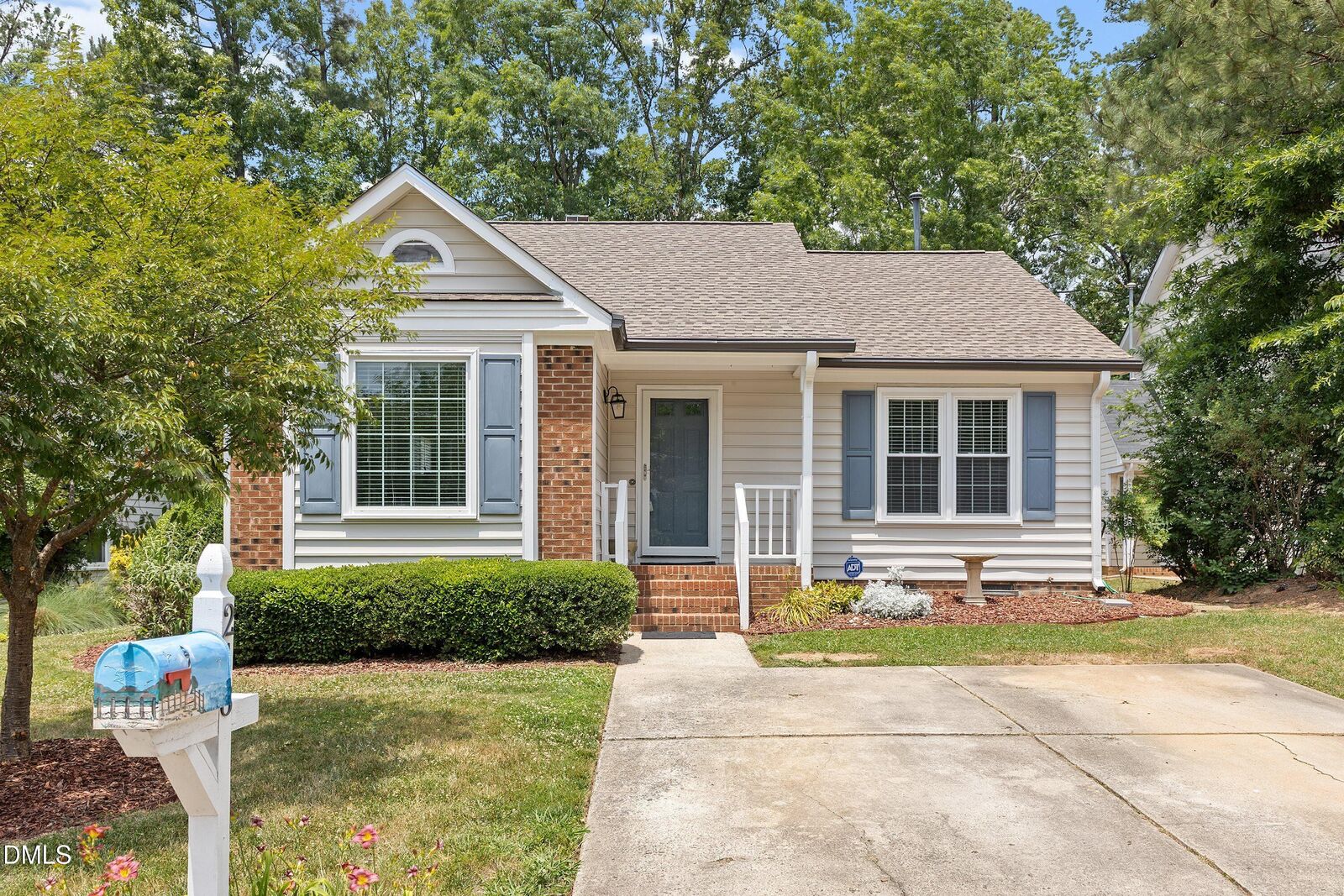 Property Photo: 218 Arvo Lane NC 27513