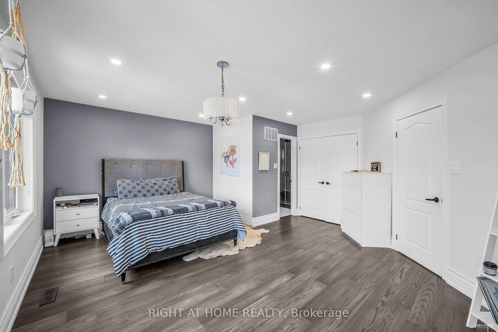 Property Photo: 1092 Stonehaven Avenue ON L3X 1M7