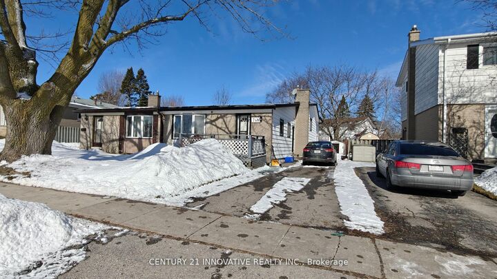 748 Krosno Boulevard — photo 1