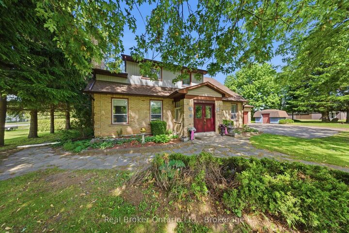 Property Photo: 800 Tremaine Avenue S ON N4W 3G9