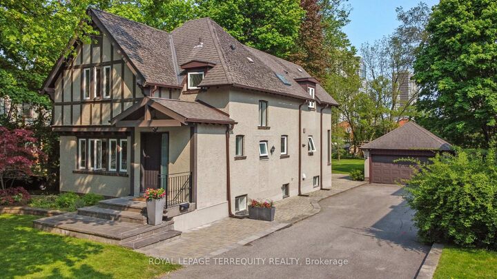 Property Photo: 65 Burnhamthorpe Crescent ON M9A 1G6