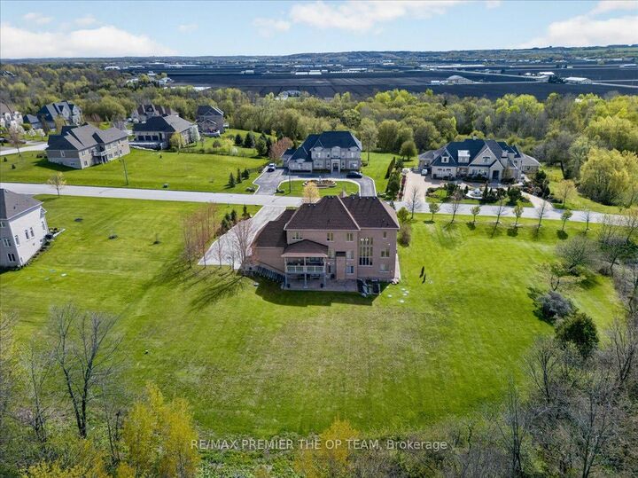 102 Pine Hill Road — photo 1