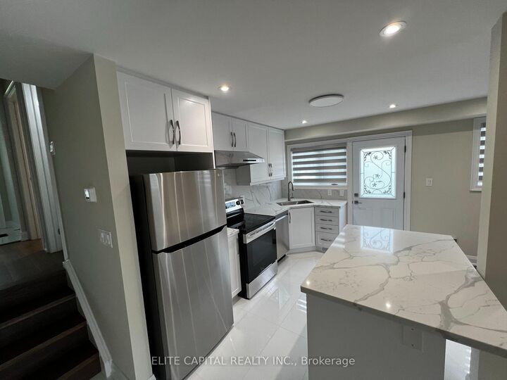 Property Photo: 89 Picola Court ON M2H 2N2