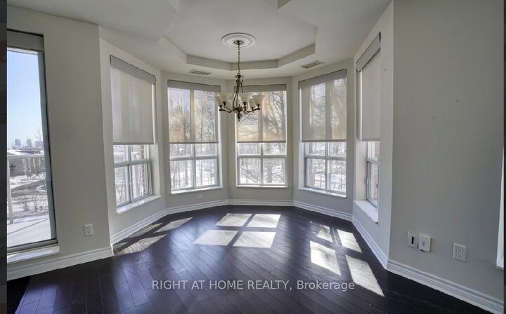 Property Photo: 483 Faith Drive 410 ON L5R 0A1