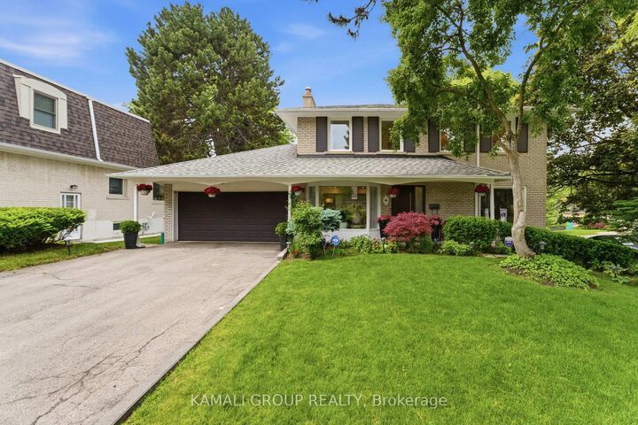 Property Photo:  30 Blue Ridge Road  ON M2K 1R7 