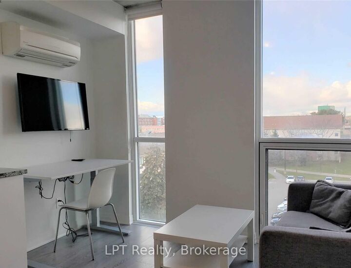 Property Photo: 1900 Simcoe Street N 428 ON L1G 4Y3