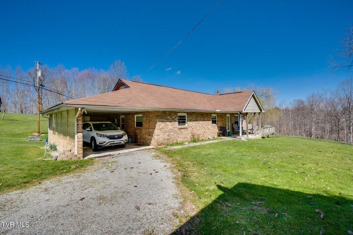 Property Photo:  5759 Ring Road  VA 24283 