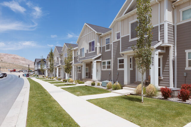 Property Photo: 9344 N Vernham Ln UT 84005