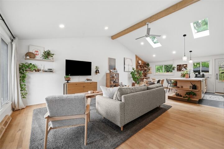 Property Photo:  95 Fenway Rd  PA 15209 