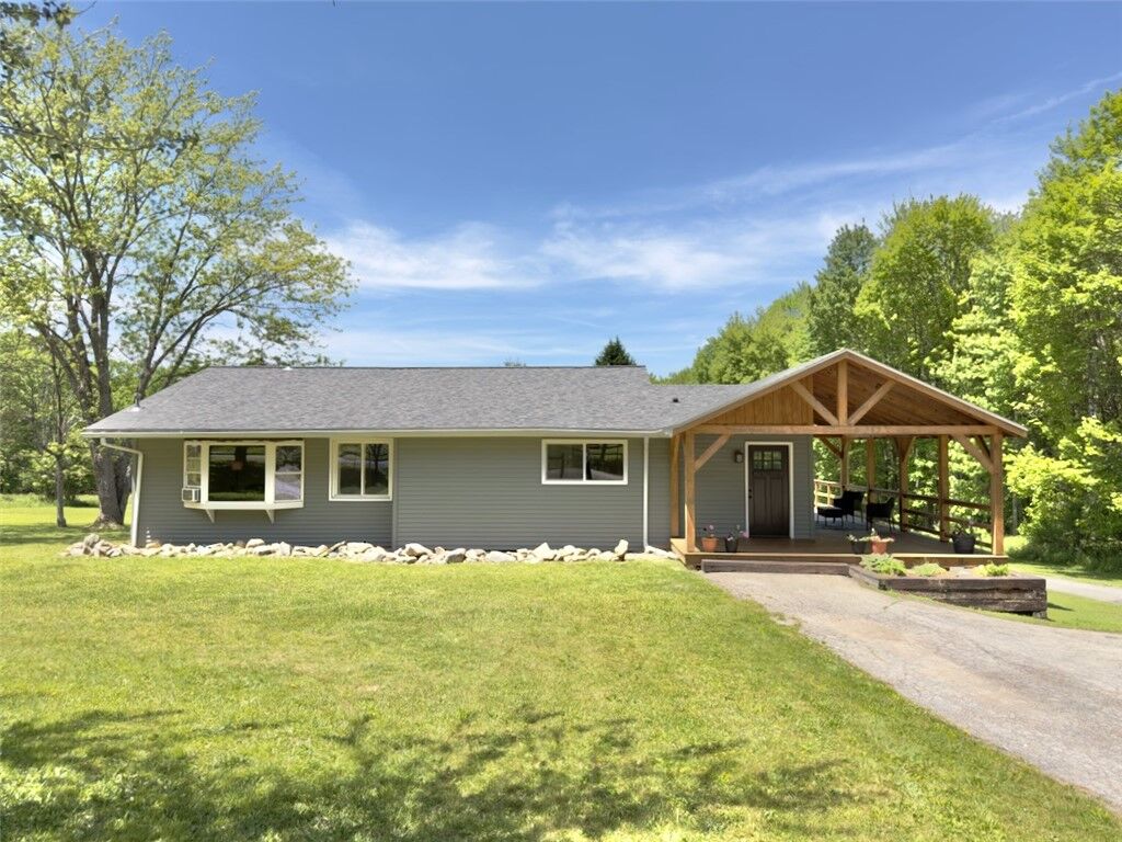 Property Photo:  539 Heckathorn Church Rd  PA 16346 