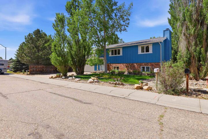 Property Photo:  5436 Pathfinder Road  WY 82604 