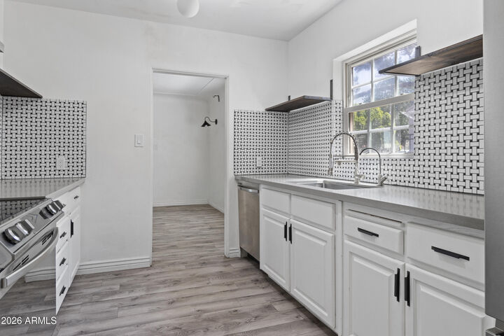 Property Photo:  5913 W Gardenia Avenue  AZ 85301 