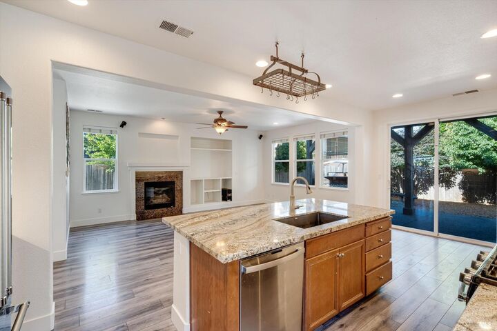 Property Photo: 1541 Jainine Street CA 95403