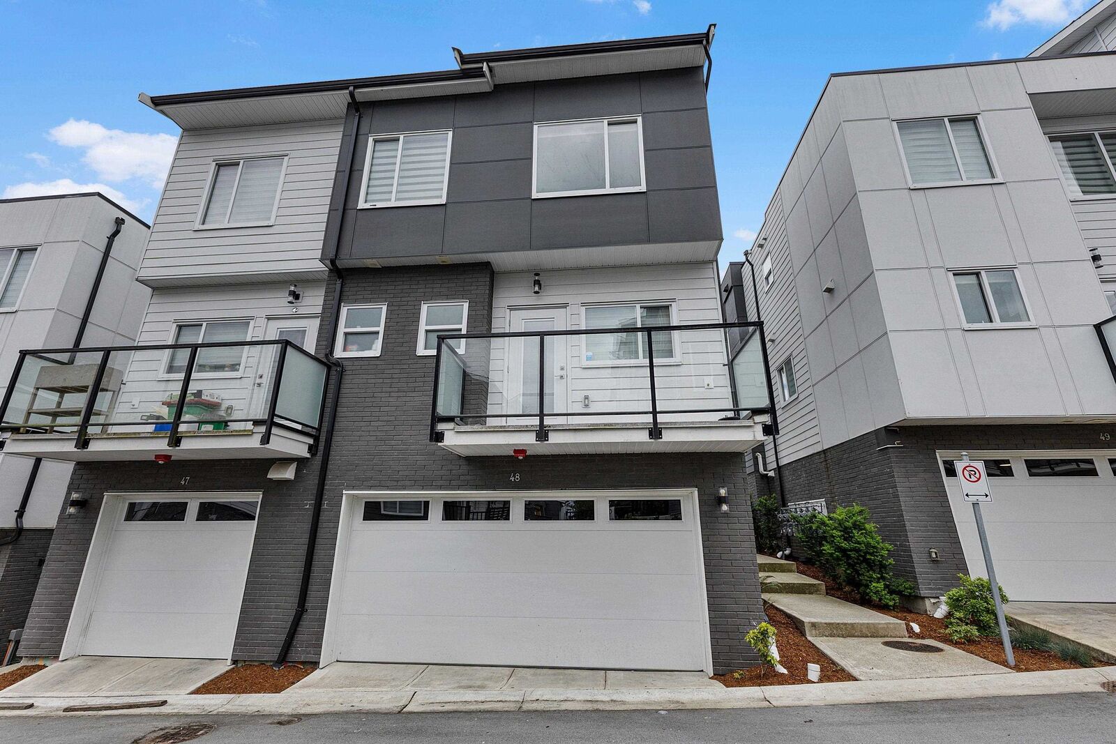 Property Photo: 9652 162A Street 48 BC V4N 2E4