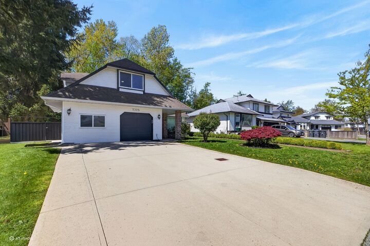 7325 123 Street — photo 1