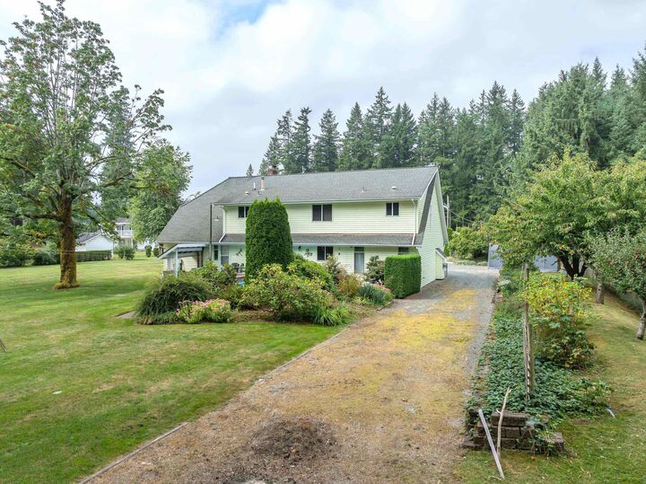 Property Photo: 2572 204 Street BC V2Z 2B6