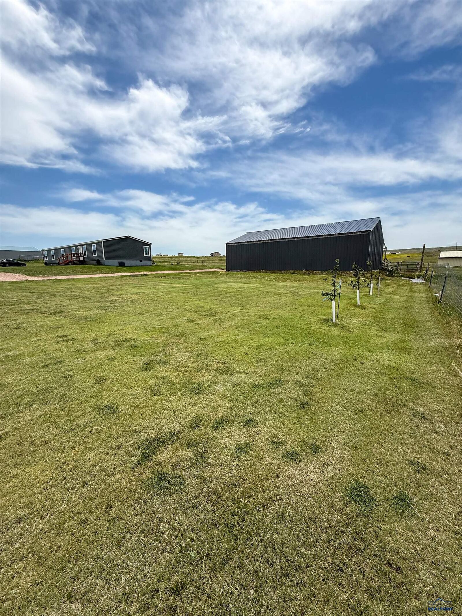 Property Photo:  22124 Saddle Rd  SD 57769-7379 