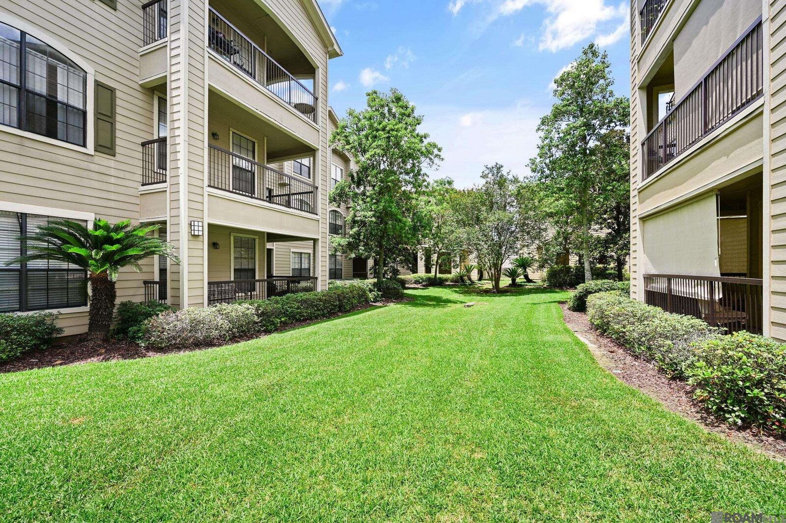 Property Photo:  6765 Corporate Boulevard #10104  LA 70809 