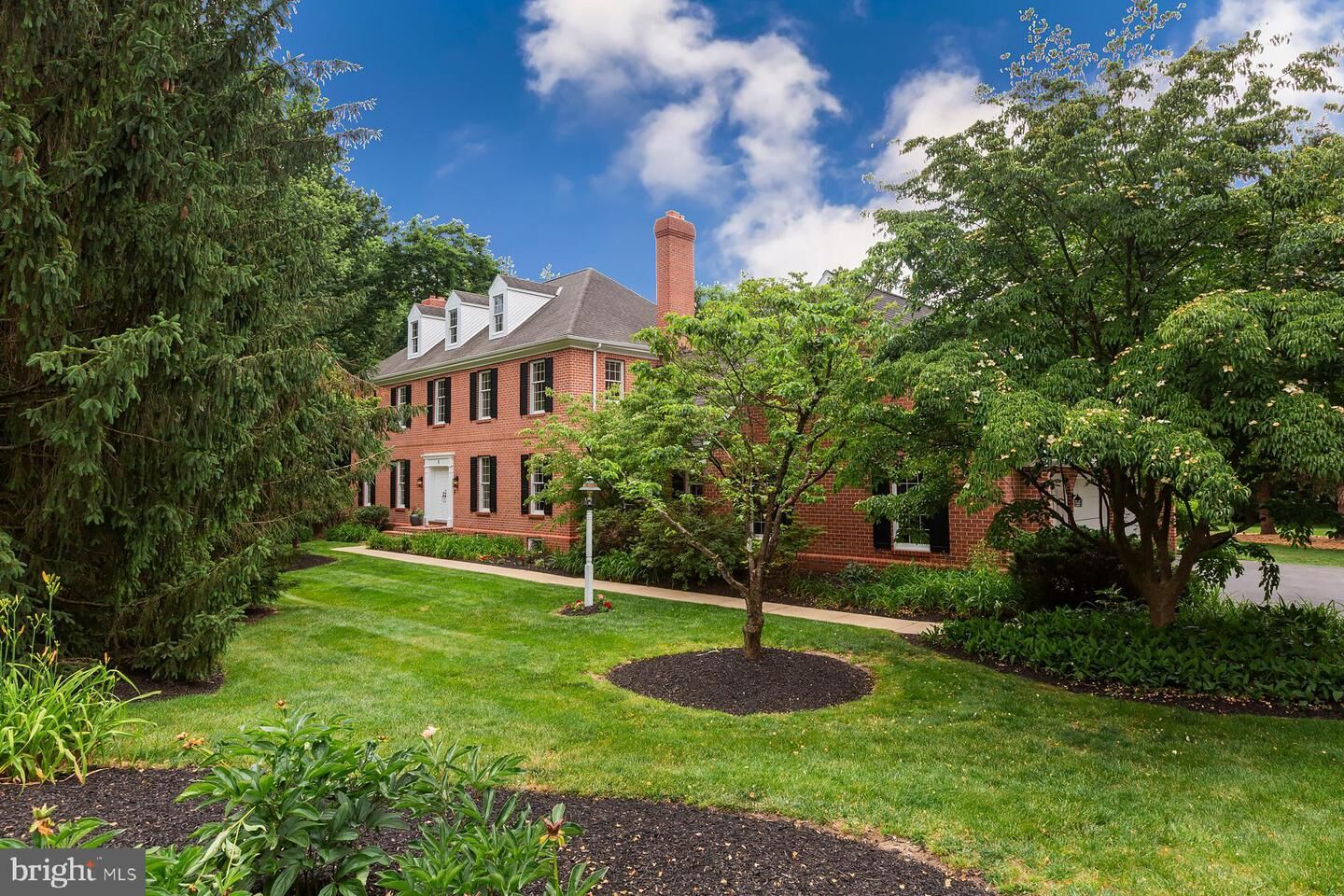 Property Photo:  6 Creekwood Drive  PA 17602 