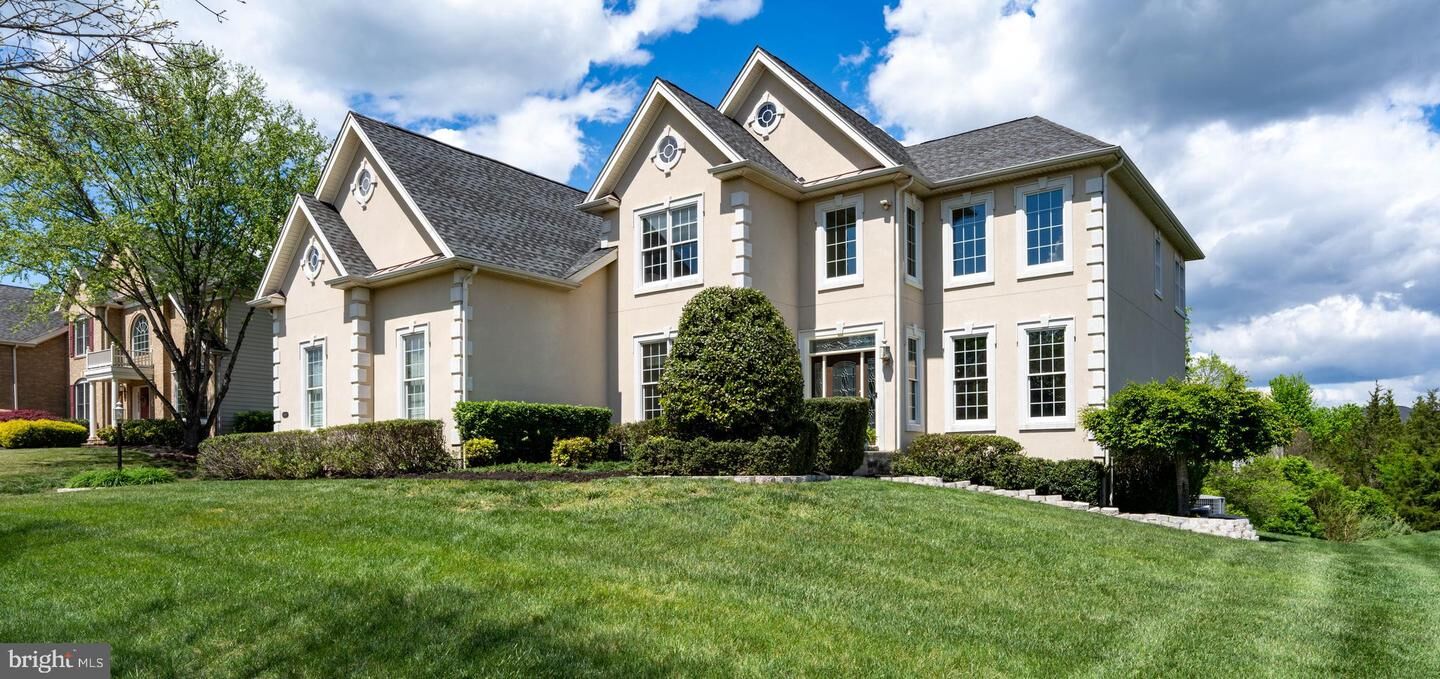 Property Photo: 14562 Stoney Creek Court VA 20169