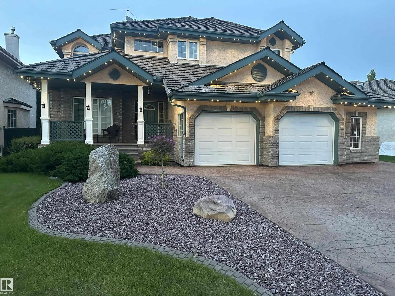Property Photo:  170 Blackburn Dr SW  AB T6W 1B6 