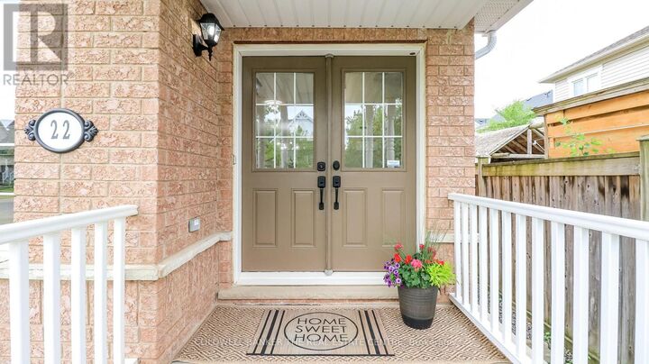 Property Photo: 22 Maple Crown Terrace ON L4M 7H4