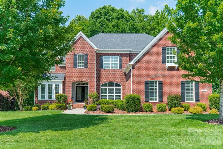 Property Photo:  415 Five Leaf Lane  NC 28173 
