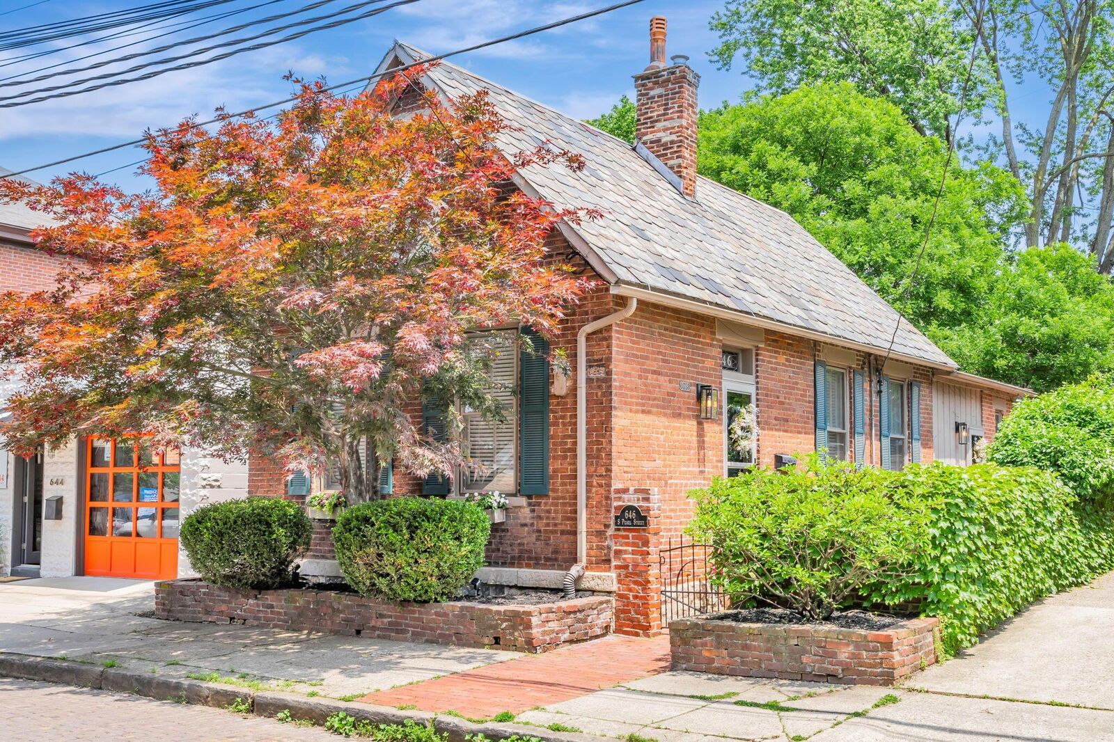 Property Photo:  646 S Pearl Street  OH 43206 