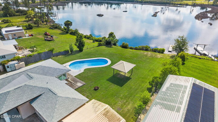 Property Photo: 284 Sukoshi Drive FL 32404