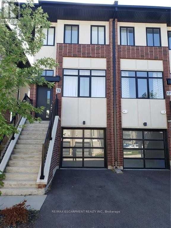 Property Photo:  15 Muhollard Lane  ON L9G 3K9 