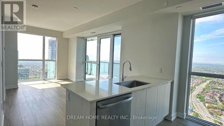 Property Photo: 430 Square One Drive 4706 ON L5B 0L6