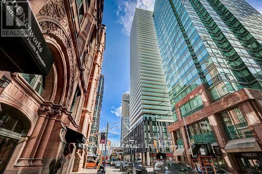 Property Photo:  25 Richmond Street East 1509  ON M5C 0A6 