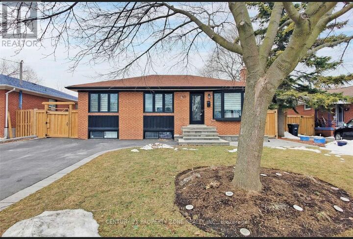 Property Photo:  40 Brisco Street  ON L6V 1W8 
