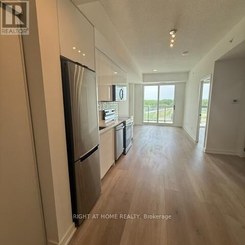 Property Photo:  33 Erie Avenue 811  ON N3S 0K7 