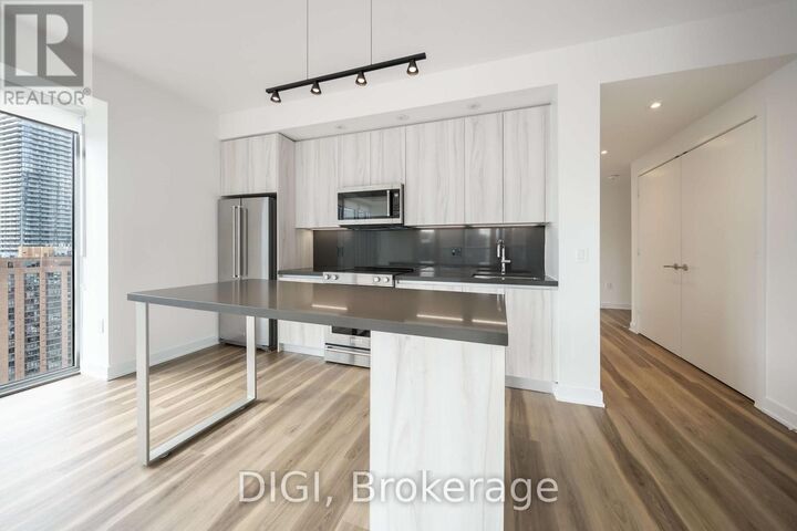 Property Photo:  8 Gloucester Street 2302  ON M4Y 0H8 