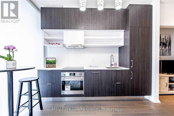 Property Photo:  5 Soudan Avenue 1512  ON M4S 0B1 