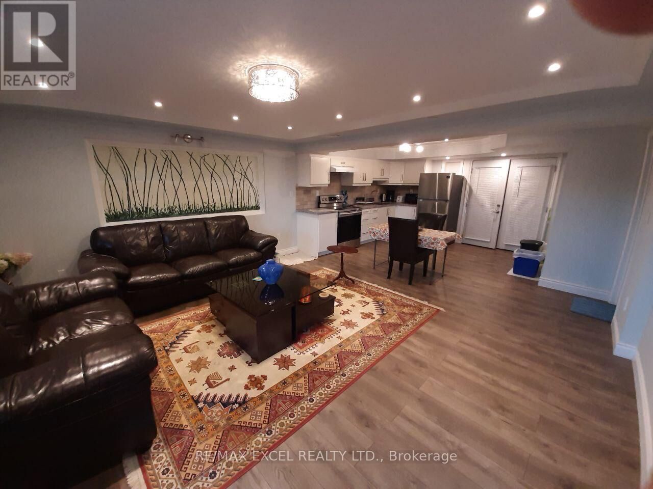 Property Photo: 276 Degraaf Crescent ON L4G 0X1