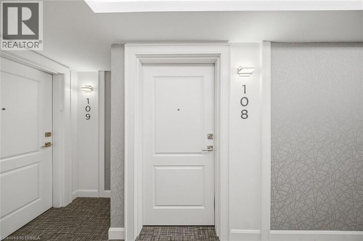 Property Photo:  34 Norman Street 108  ON N3R 2Y1 