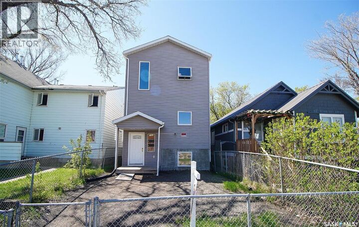 Property Photo:  1352 Angus Street  SK S4T 1Y8 