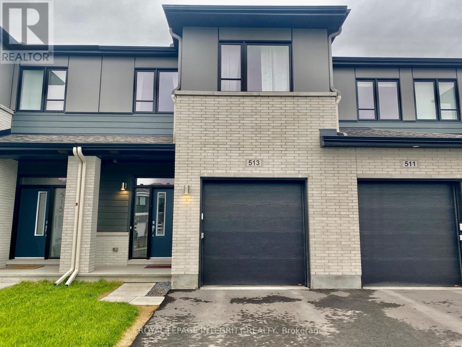 Property Photo: 513 Cope Drive ON K2S 1B6