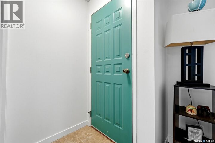 Property Photo:  59 Elmview Road  SK S4R 0B4 