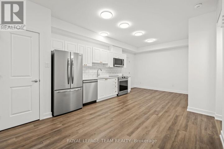 Property Photo:  1321 Silhouette Private  ON K2J 7J7 