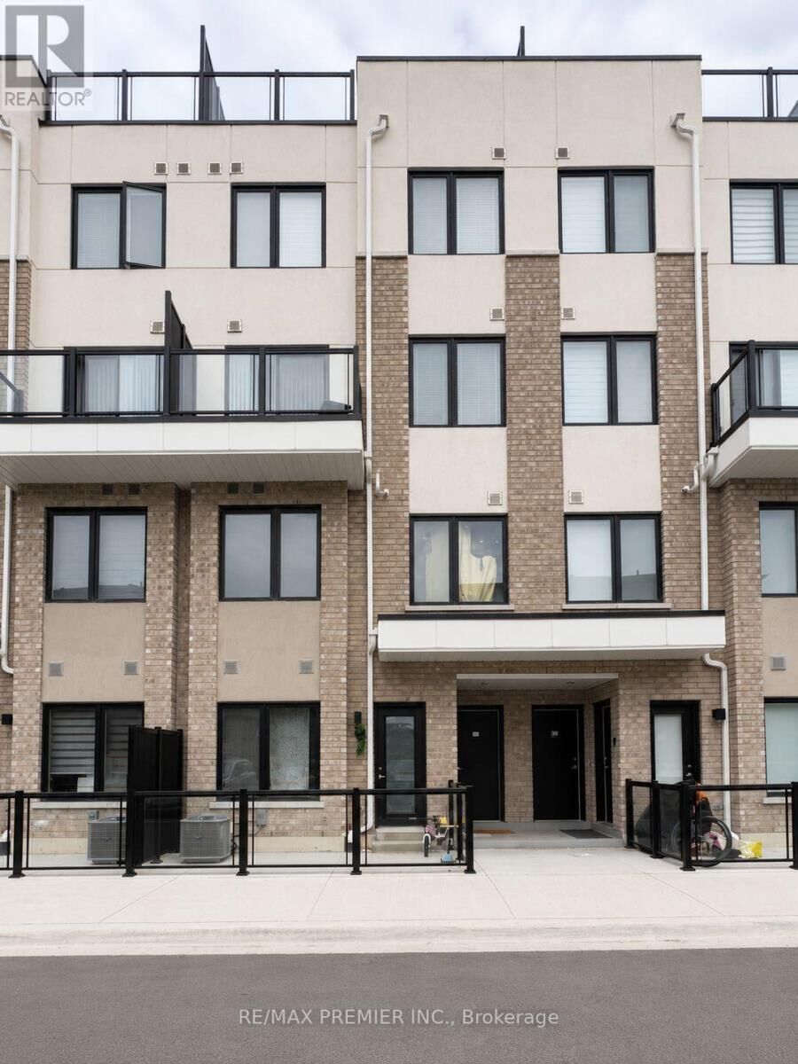 Property Photo: 1695 Dersan Street 226 ON L1X 0S9