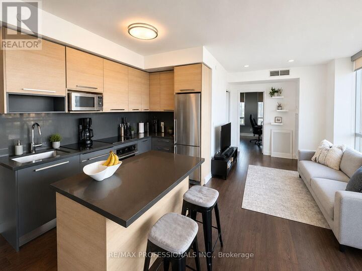 Property Photo:  36 Park Lawn Road 3510  ON M8V 0E5 