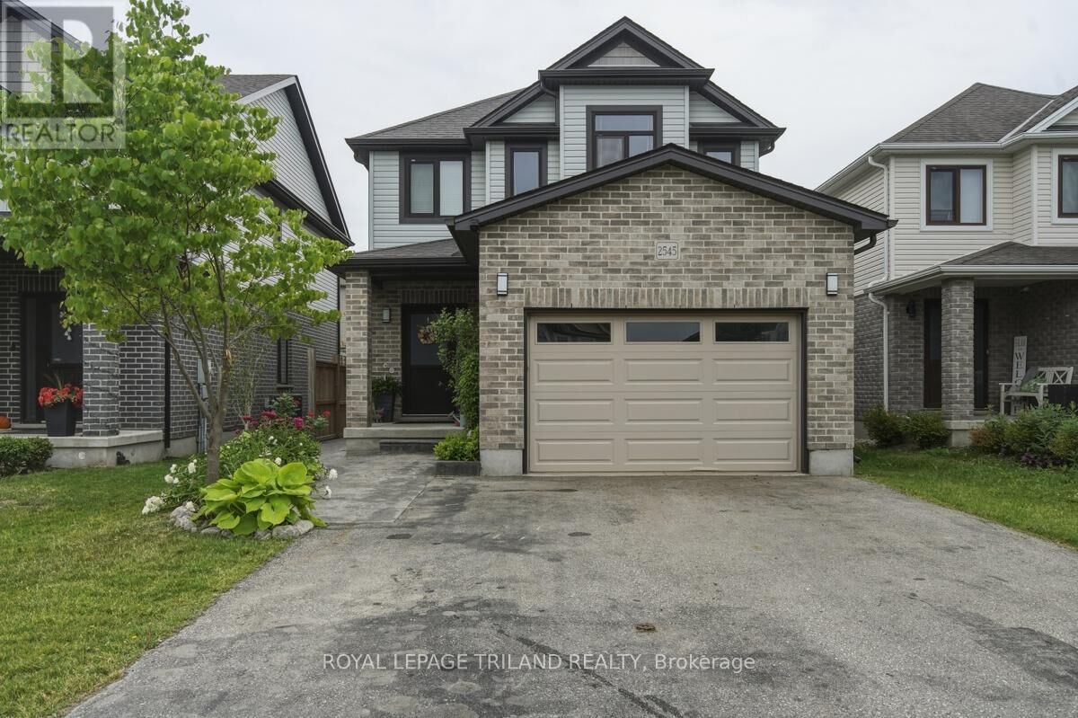 Property Photo:  2545 Asima Drive  ON N6M 0B4 