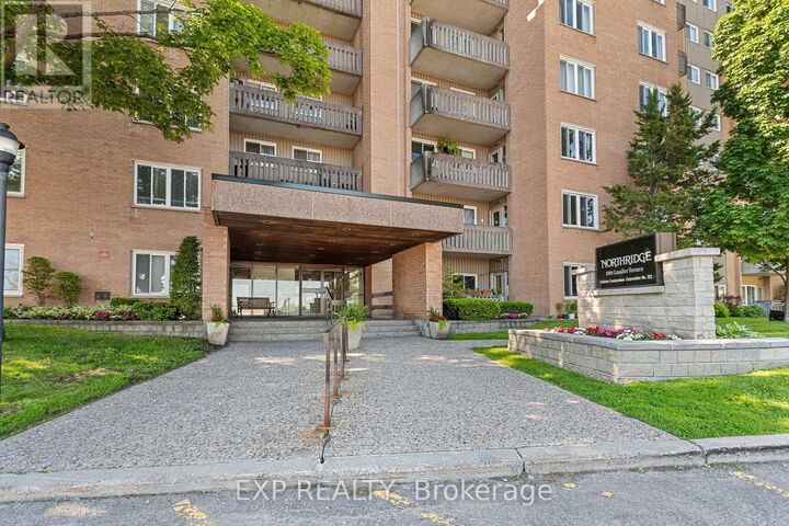 Property Photo:  1599 Lassiter Terrace 418  ON K1J 8R6 